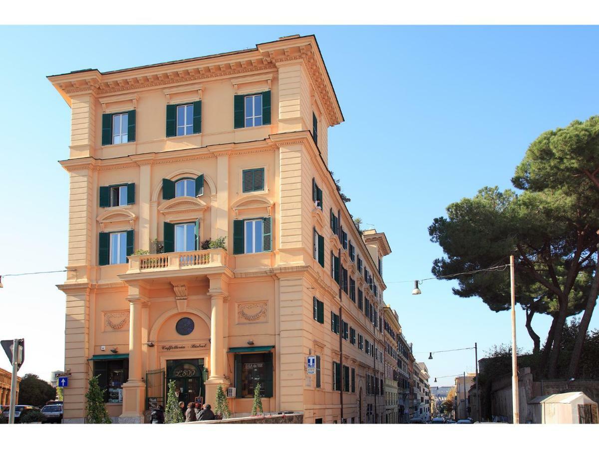 Appartamento D'Epoca Colosseo Art Gallery Roma Ngoại thất bức ảnh